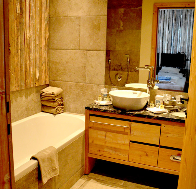 Die Badezimmer sind sehr geräumig und modern. © Nina-Carissima Schönrock