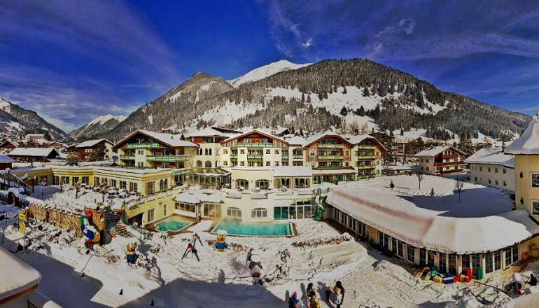 Blick auf die Alpenrose im Winter. © Leading Family Hotel & Resort Alpenrose